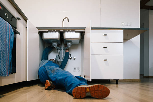 Professional Leak Detection technician working in Albion, WA